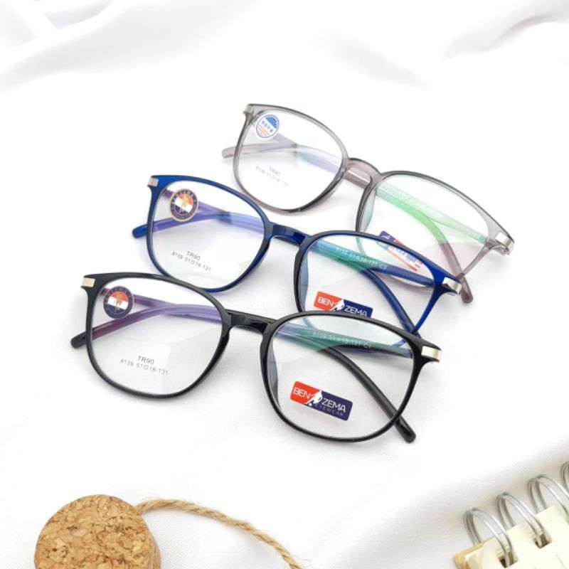 Kacamata Baca TR90 8139 Persegi Panjang Bergaya Retro Unisex dengan Lapisan Karet Size 51-18-131