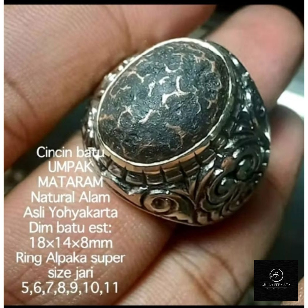 Batu umpak Mataram ring alpaka super