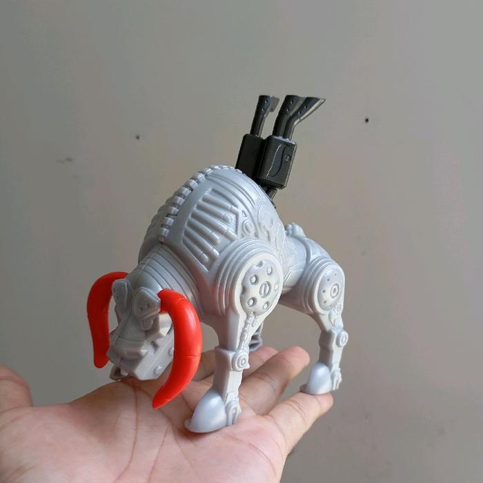 mainan robot hewan banteng plastik GG99