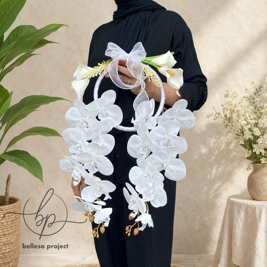 BOUQUET BUNGA ENGAGEMENT / WEDDING / HAND BOUQUET BUKET LILY ANGGREK BQ10