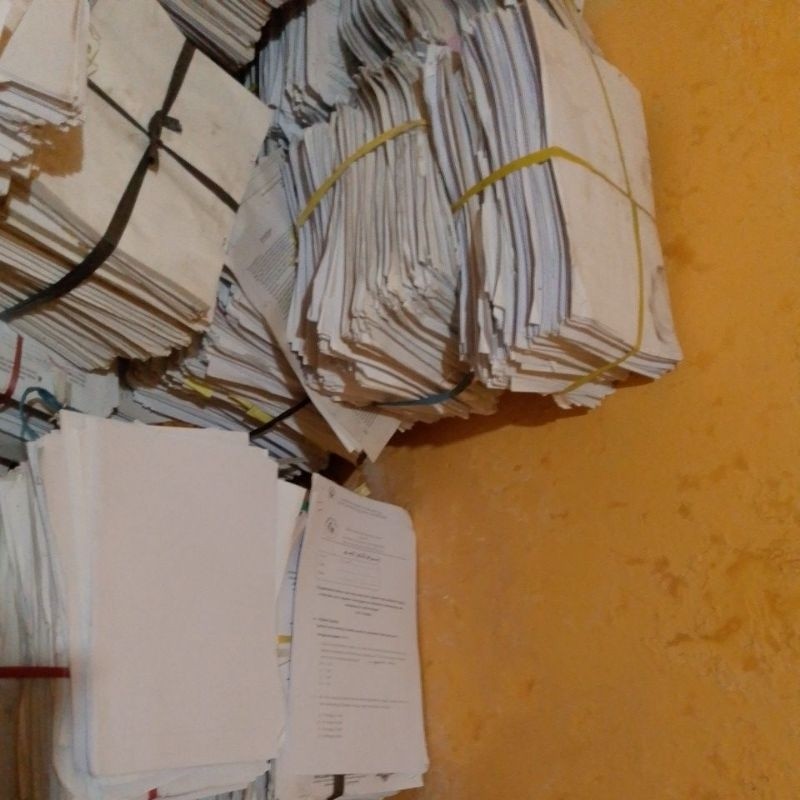 BARUNIH 1kg kertas bekas hfs F4,kosong sebelah p32'5cm×21cm