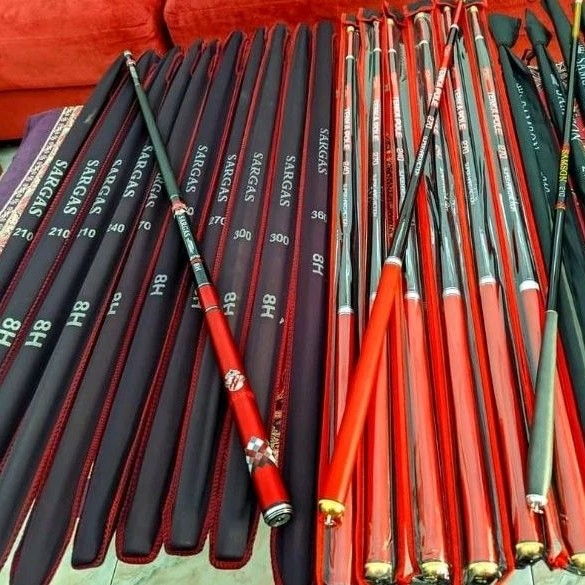 Pole / Tegek Carbon Fukushima Sargas