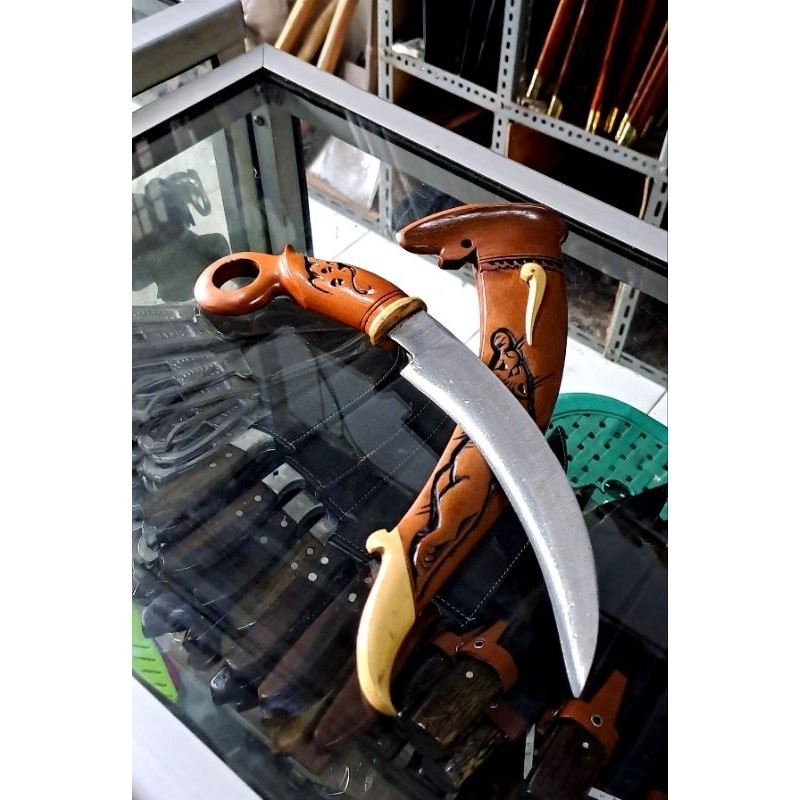 Pisau Karambit Kuku Macan Ukiran