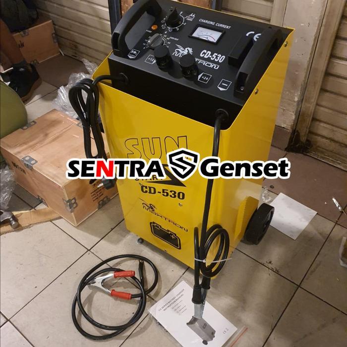 Charger Aki / Battery Charger MAXTRON 80 Ampere CD 530