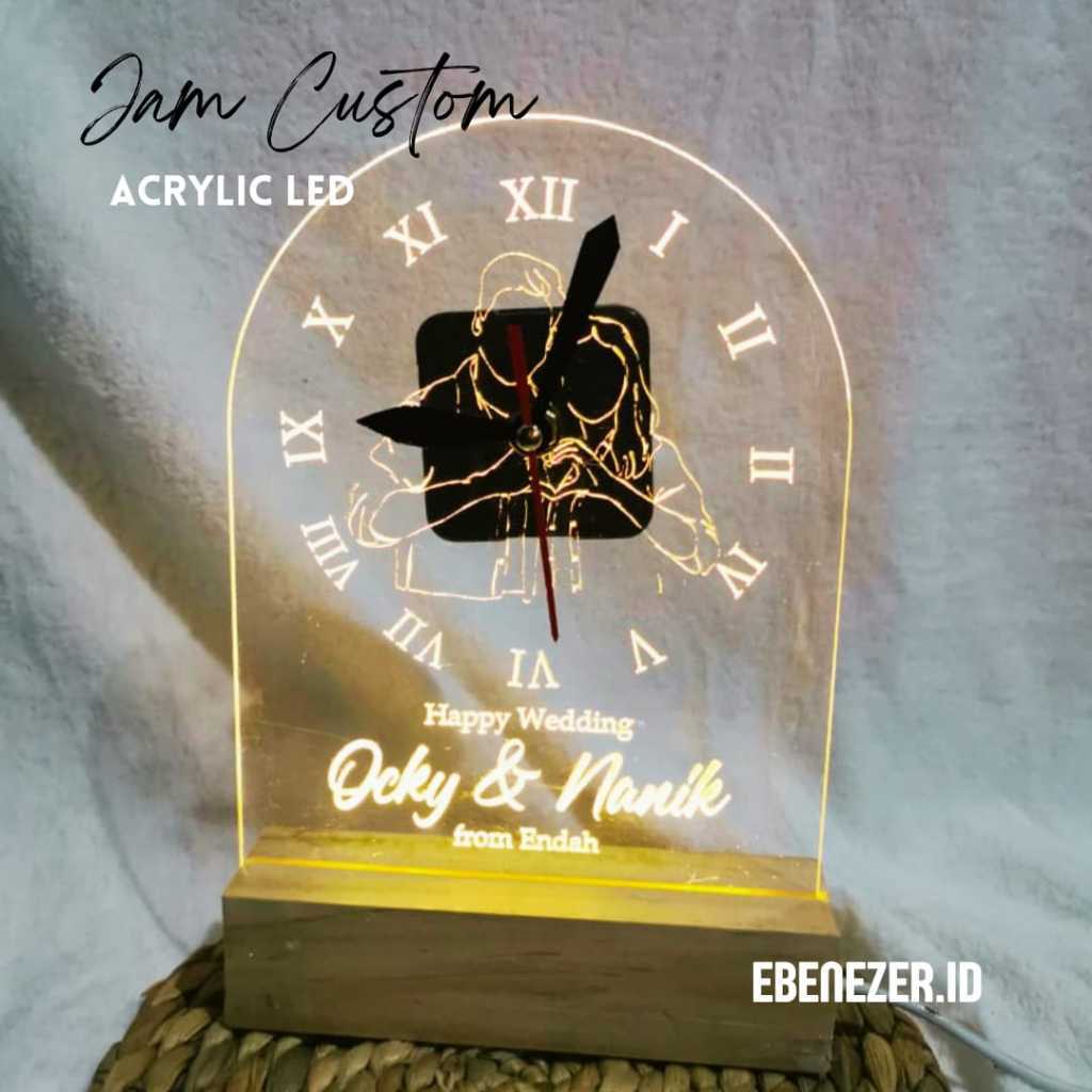 READY [1 - 2 HARI KERJA] Jam custom akrilik dengan standing kayu LED (USB) Jam meja untuk lampu tidu