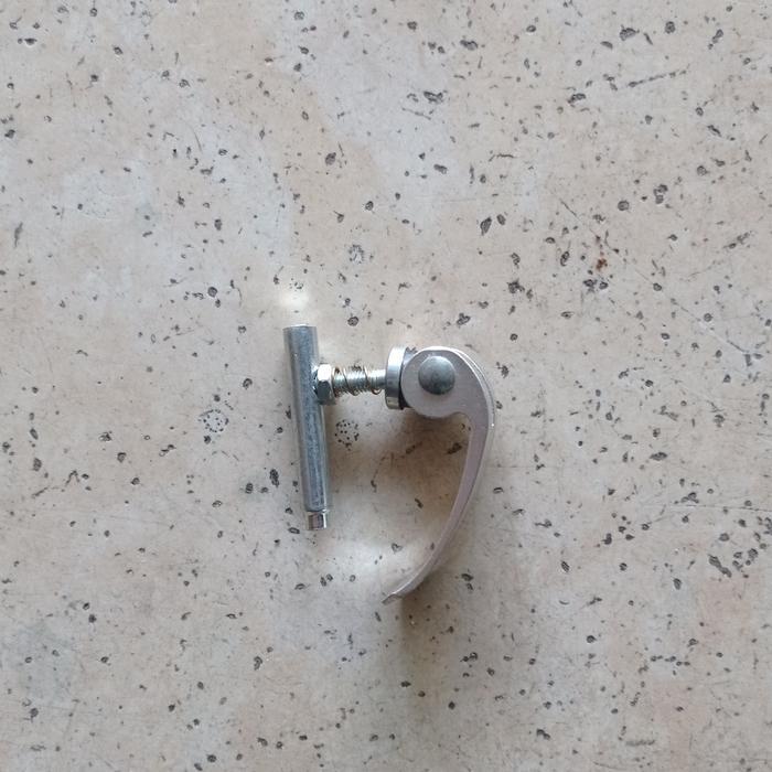 sparepart baut tengah clamp klem batangan pengunci lock lipatan sepeda lipat seli quick release QR f