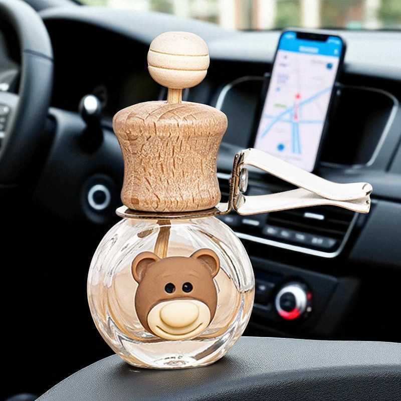 (100% ORI) Miu Botol Parfum Mobil Car Air Vent Clip Desain Unik 10ml - MC021
