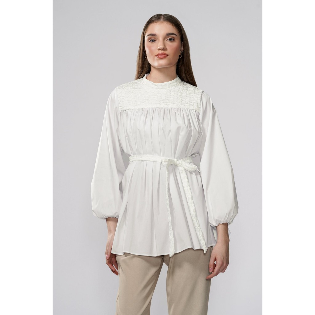 Benang Jarum - Esther Puffy Blouse - White