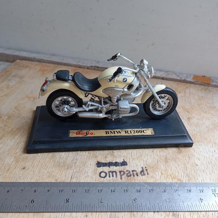 miniatur diecast maisto motor BMW GG99