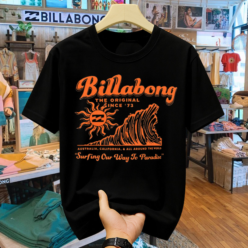 [COD| Kaos Pria Trendi]Motif Tulisan Surf + Matahari + Ombak dengan Slogan "Surfing Our Way To Parad