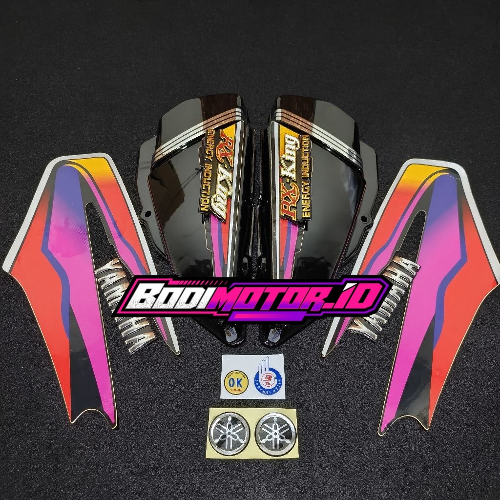Striping stiker yamaha rx king tahun 1998 1999 2000 warna merah pink / box aki rx king warna hitam /