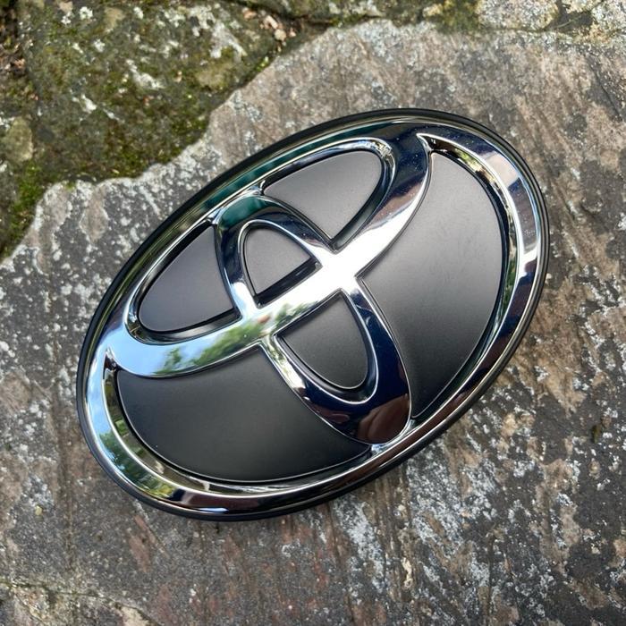 Emblem Radiator Grille (Or Front Panel) Logo Grill Gril Corolla AE100 AE101 EE100 EE108 Great 1994-1