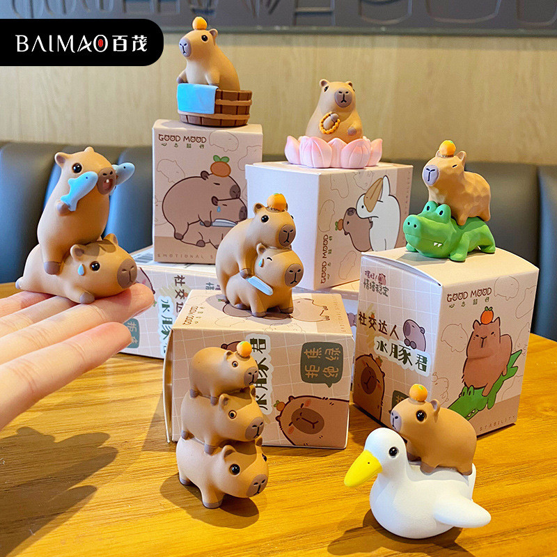 Baimao Original Capybara Shaker Stress Relief Desktop Ornament
