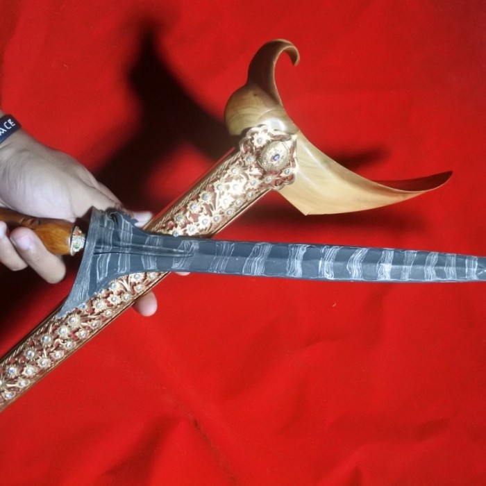 keris sinom robyong tinggalan buyut alusan hrg murah KJM7878