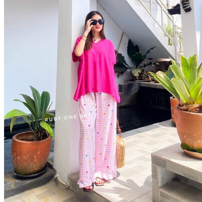 WIDHISTORE Ruby One Set Daily Pajamas Kekinian Baju Wanita Tangan Pendek Atasan Celana Panjang Rayon