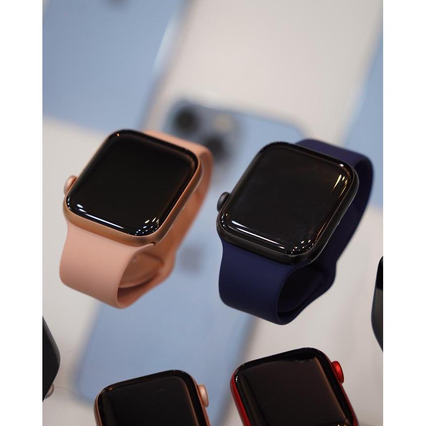 Apple Watch Series 6 - 40mm & 44mm SECOND - 40mm, Putih
