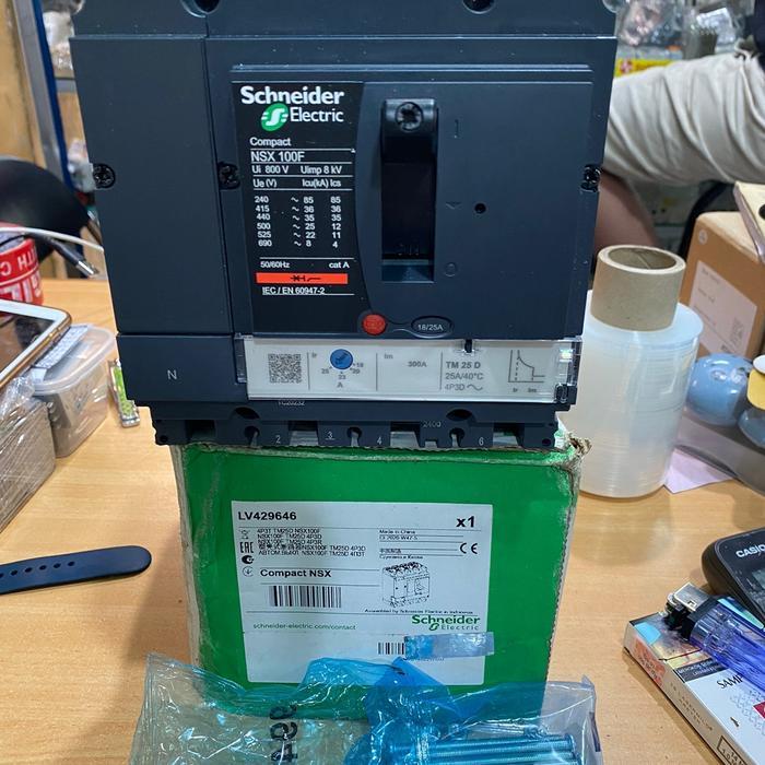 SCHNEIDER MCCB 36KA NSX100F 4P 25A TMD LV429646