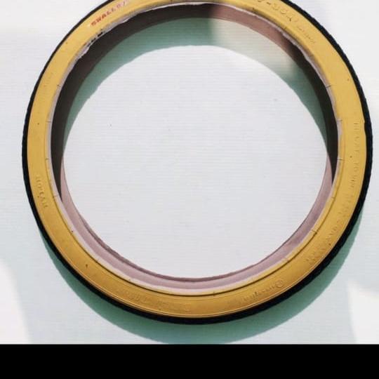 Ban luar sepeda 18 x 1,75 Swallow