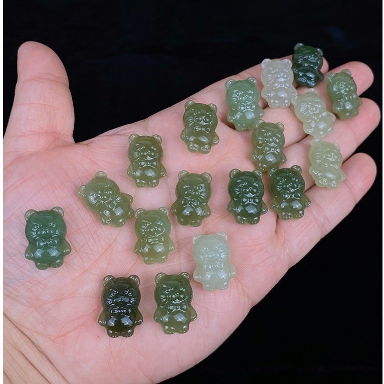 Liontin harimau giok Hetian, bahan Qinghai alami, giok Hetian air jernih, liontin harimau zodiak.