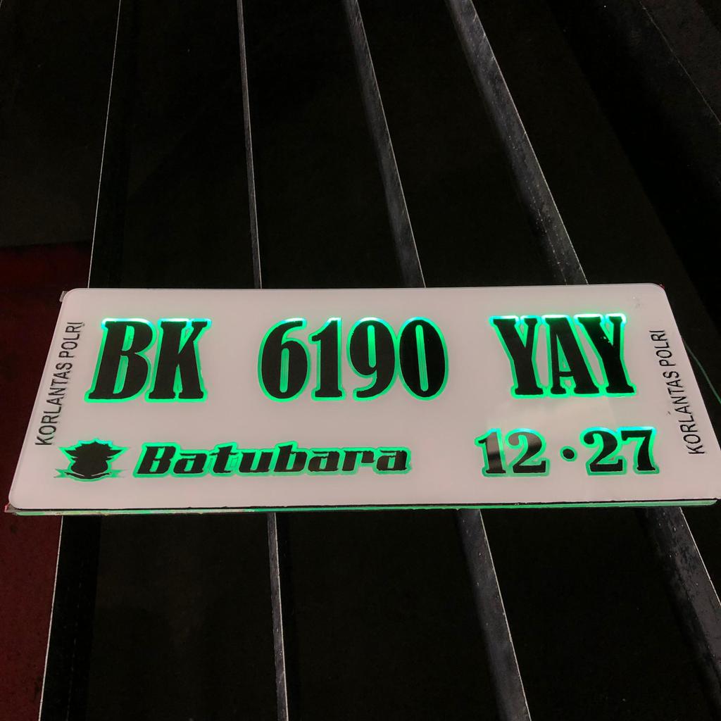 Plat Nomor Motor Akrilik Timbul Custom LED