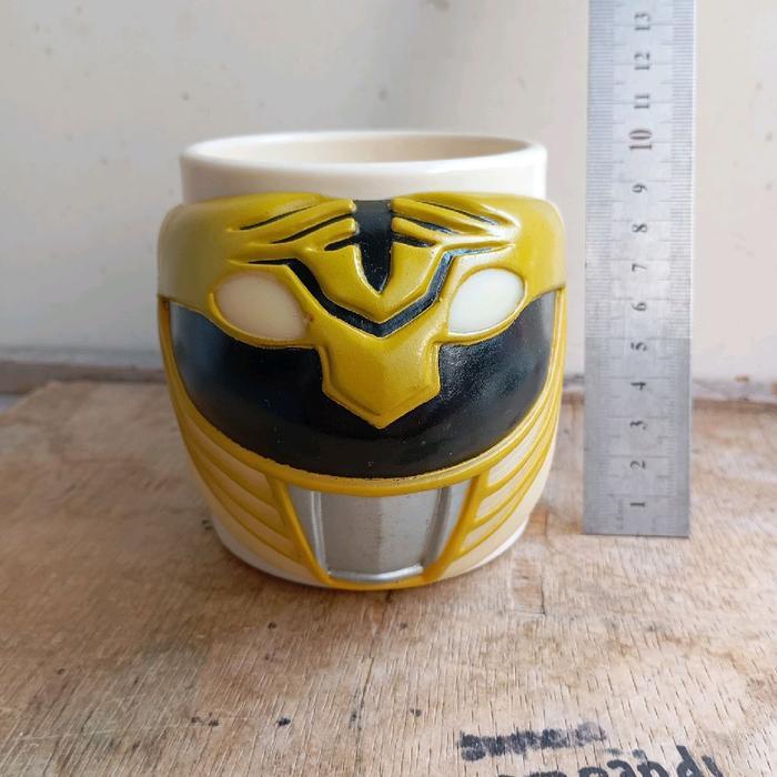 mainan pajangan mug power rangers white MMPR GG99