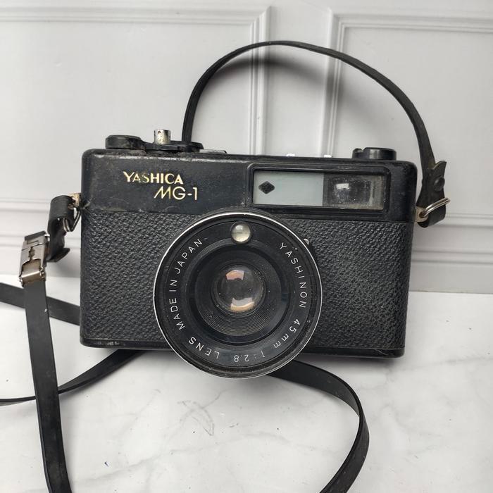 (Pajangan) Yashica MG-1 Kamera Analog Rusak