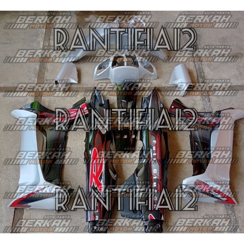 cover bodi Fizr fiz R full set bodi fiz r full clucth hitam silver