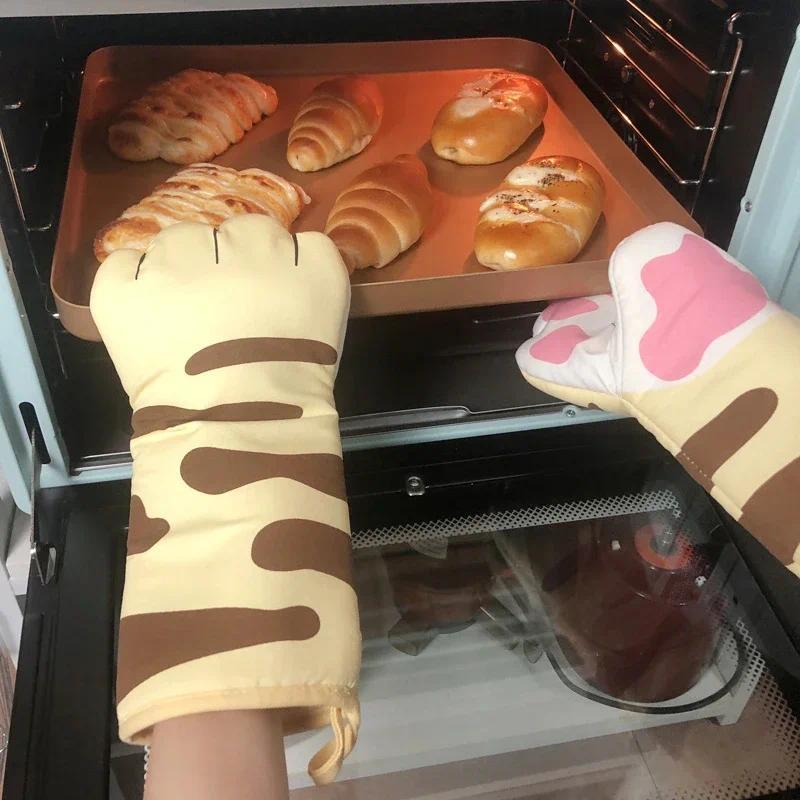 1 Pair Cat paw ulated gloves Cute Cat Claw Oven Gloves Microwave oven heat-resistant baking gloves K