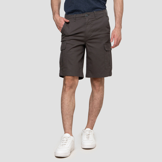 Cole Bermuda Celana Cargo Pria 123297559