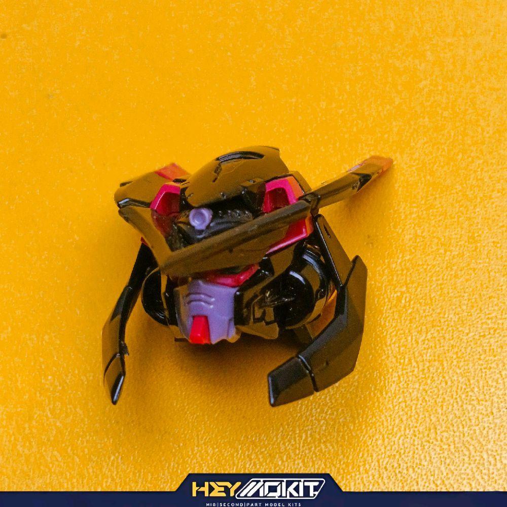 NON BANDAI MG 1/100 ASTRAY GOLD FRAME AMATSU MINA 8804 PART HEAD HORN FACE MODELKIT GUNDAM