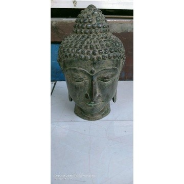 pajangan kepala Budha antik