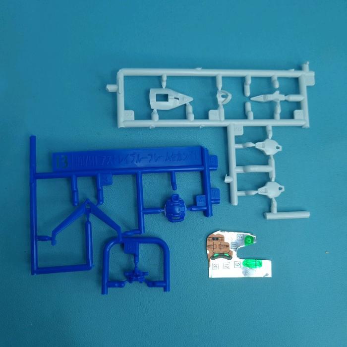 Bandai HG 1/144 Gundam Astray Blue Frame Second L Head Unit