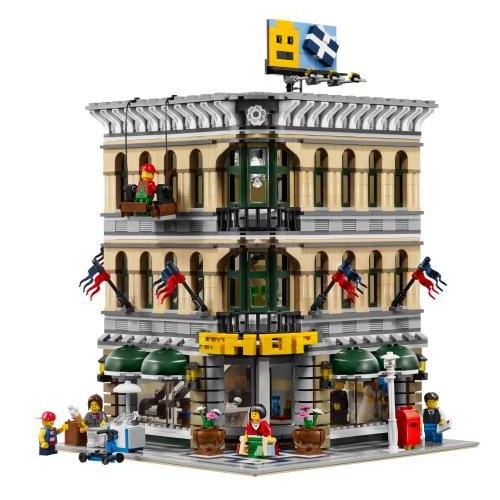 LEGO 10211 Grand Emporium Modular Building - Retired Collector's Item - MISB / Baru LEGO 10211 Creat
