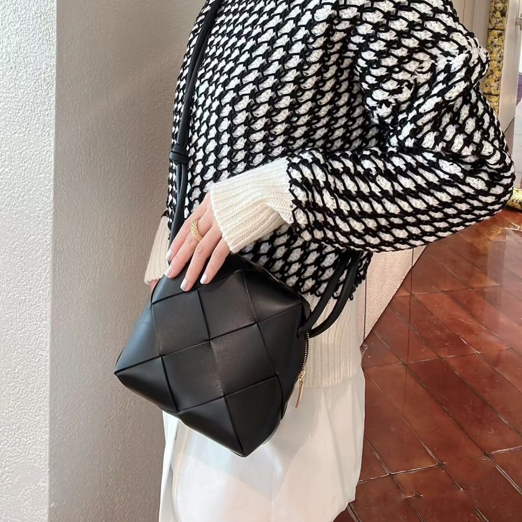 Genuine Leather Women's Bag Small Chanel Style Camera Crossbody Bag Woven Box Small Square Bag Mini