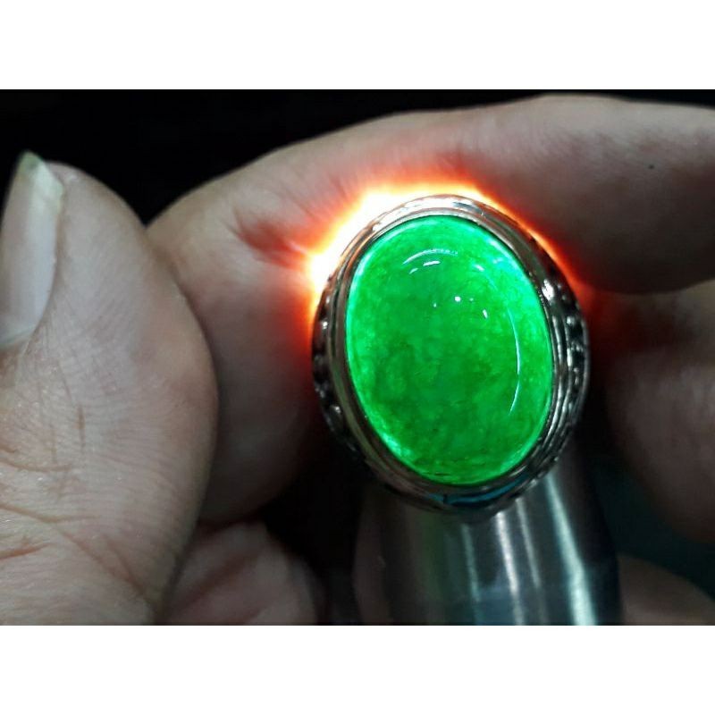 CINCIN BATU GIOK HIJAU ASLI TIONGKOK TOP QUALITY TEMBUS CAHAYA