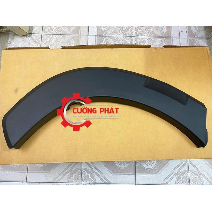 Garnish Spakbor Over Fender Belakang Asli Mitsubishi Xpander Cross - KIRI ASLI