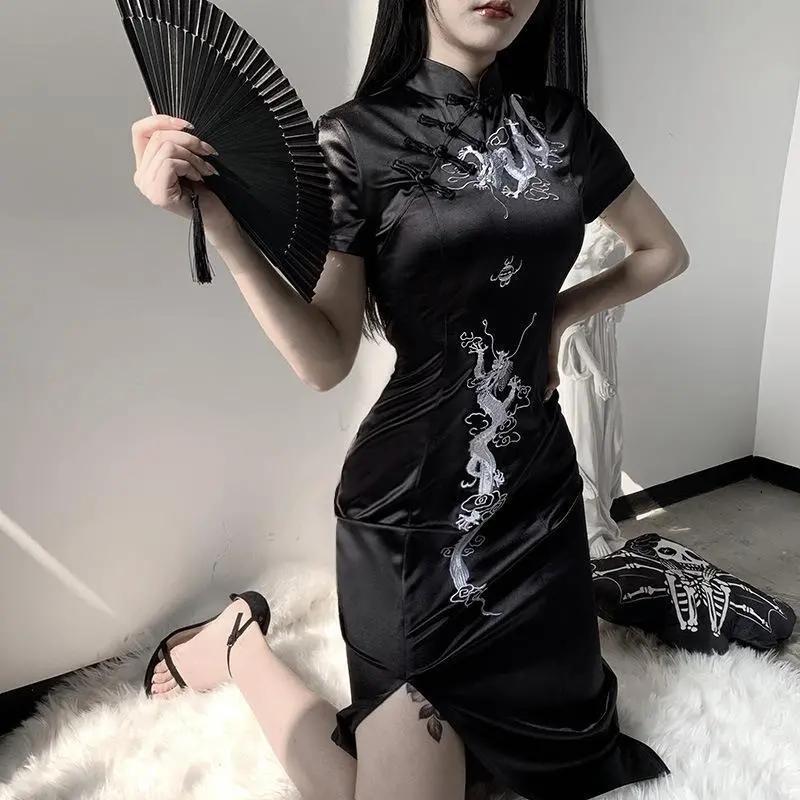 Gaun Lengan Pendek Gesper Hitam Tua Ukuran Besar untuk Wanita dengan Rok Cheongsam Modifikasi Celah