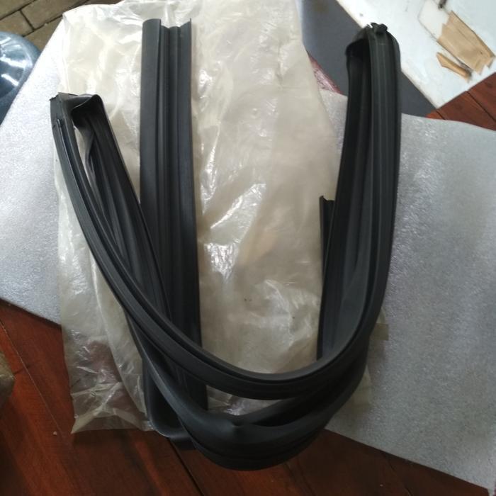 Karet Channel kaca Pintu Depan KIRI Honda Civic Ferio Original GOODS