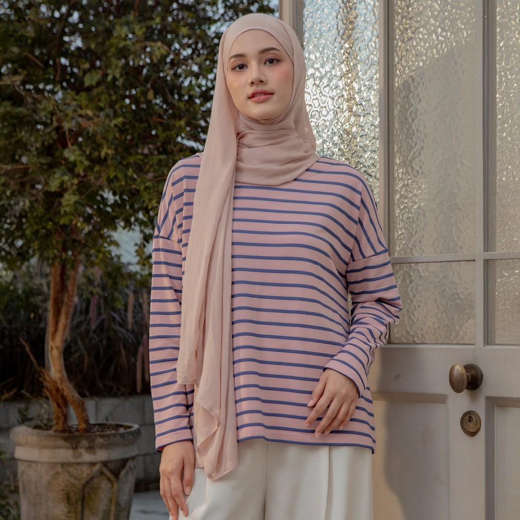 MACIAS_ HijabChic Ulyani Stripe Tops - Atasan Muslim Stripe Lembut Best Seller Terbaru