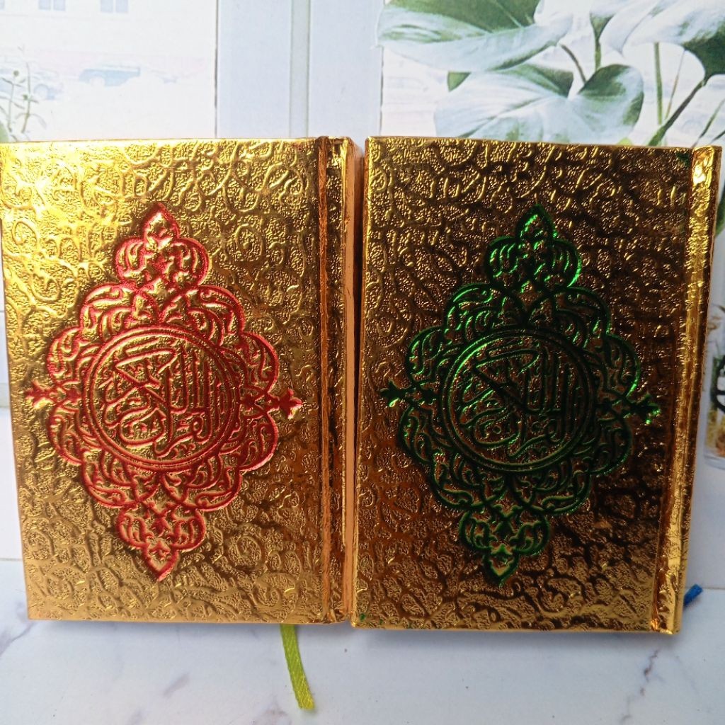 Al Qur'an Cover Emas Saku Ukuran 8 X11  Kertas HVS Putih. Original
