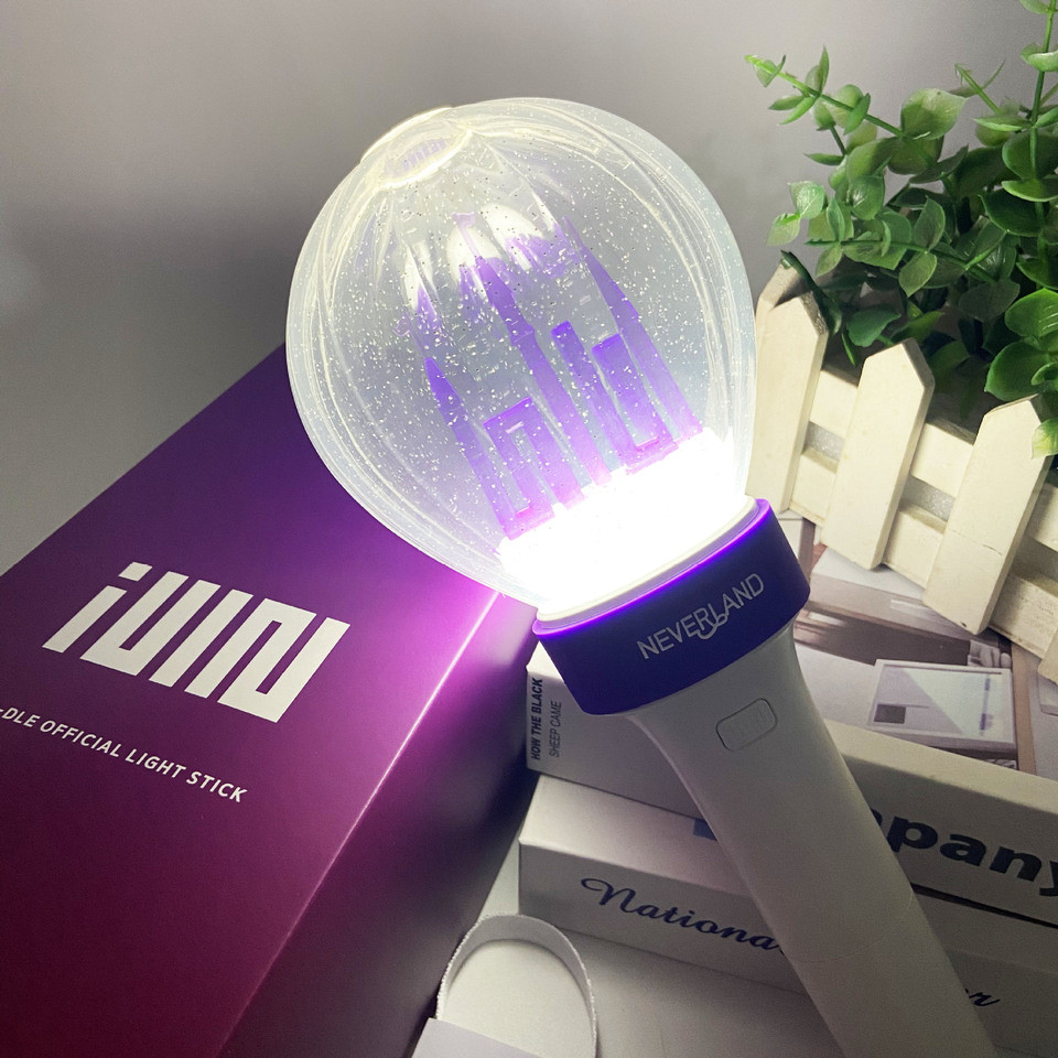 Kpop (G)I-DLE Ver.2 Lightstick Castle Hand Lamp Gidle Concert Hiphop Party Light Stick Flash Fluores