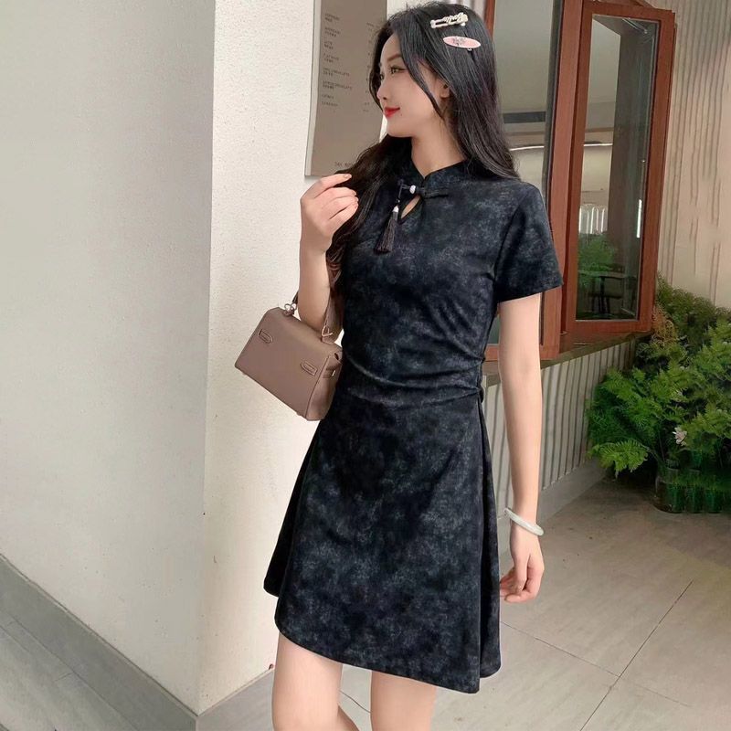 [Bulan Lembut] [COD] Gaun cheongsam gaya Cina untuk wanita, elastis, gaun motif Cina terbaru.