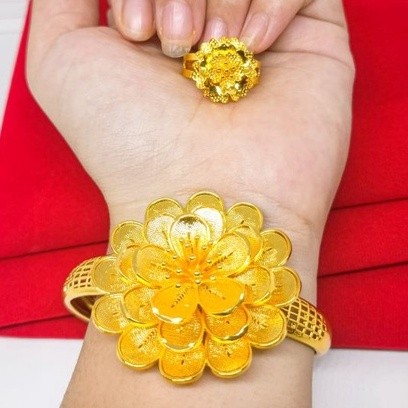 Set Gelang sudah free cincin Perhiasan Dubai Lapis Emas 24K Gold Fashion Bunga besar Xuping mirip em