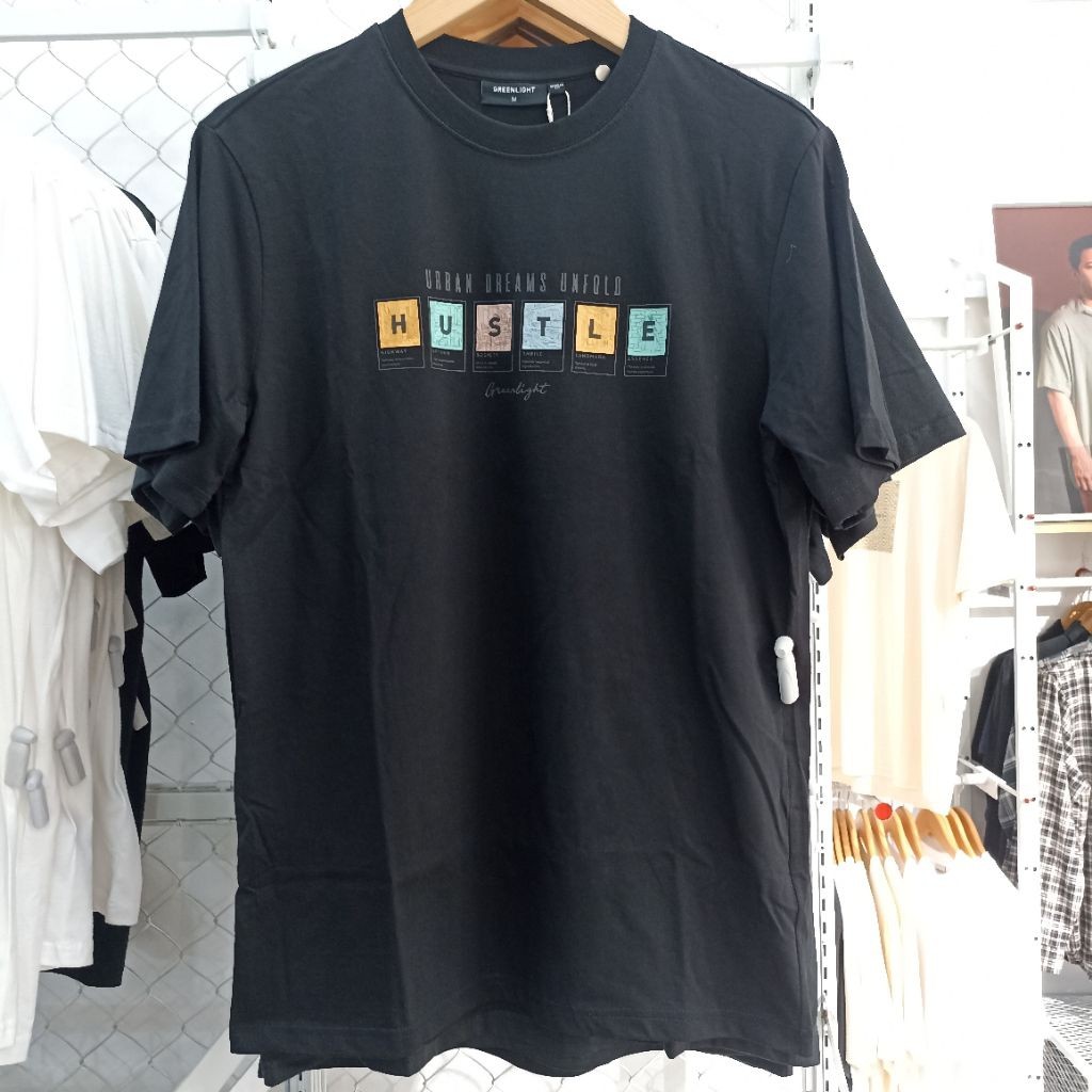 Dijamin katun murniGREENLIGHT - KAOS PRIA TANGAN PENDEK ORIGINAL GREENLIGHT