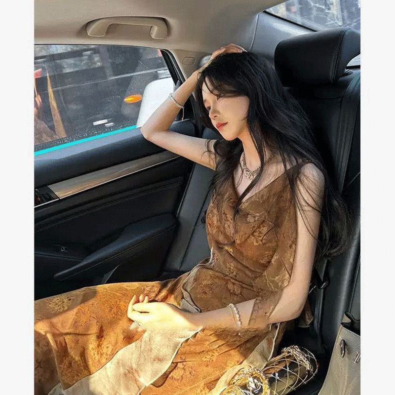 [COD]Gaun berpotongan rendah yang cantik, gaun suspender gaya Tiongkok modern.