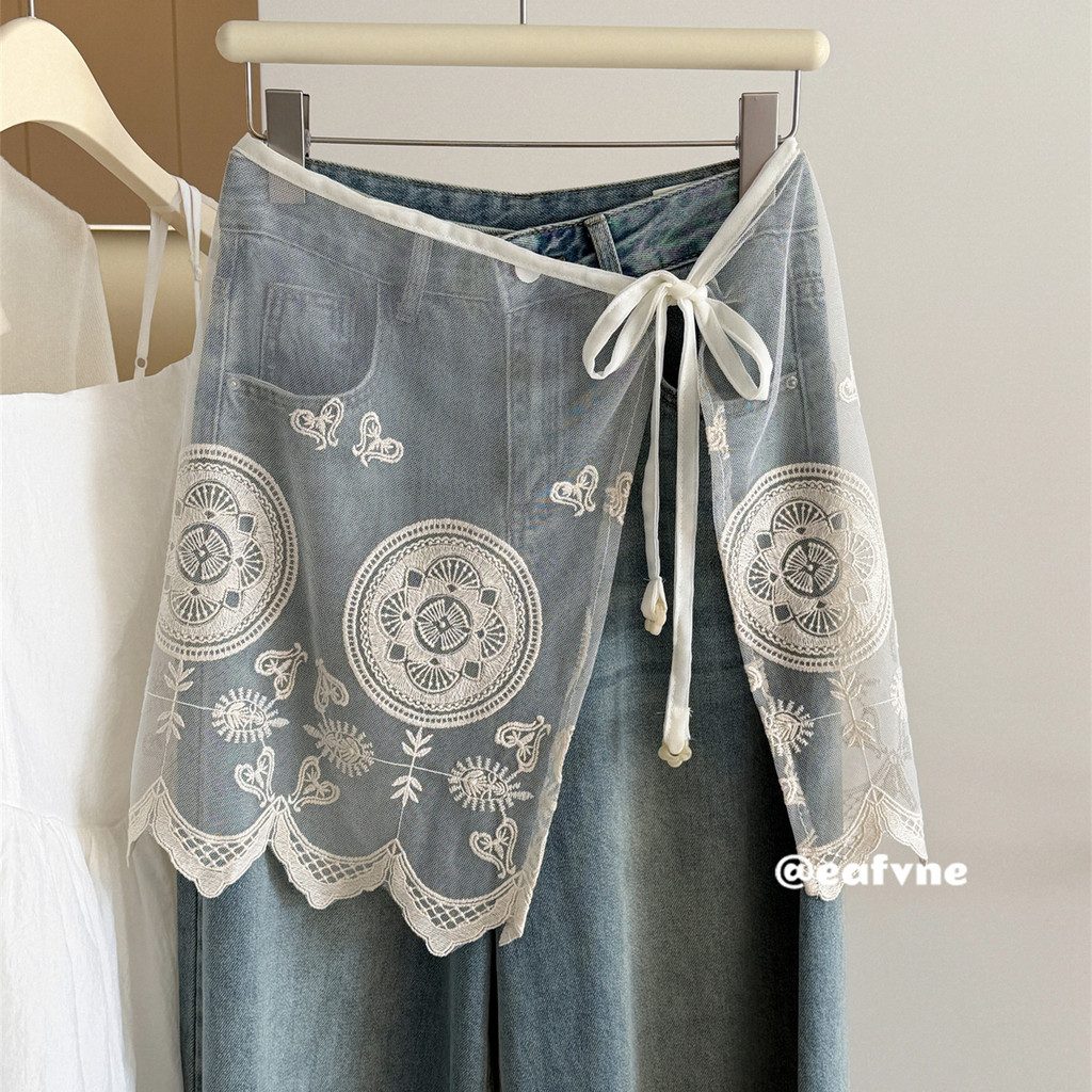 2026Spring and summer new slim-fit jeans with lace back panel and tie-up short skirt