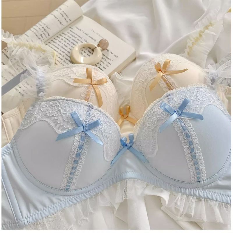 [Yunrouju] Celana Dalam Wanita Lolita Baru Mengumpulkan Dada Kecil Payudara Anti kendur Set Bra