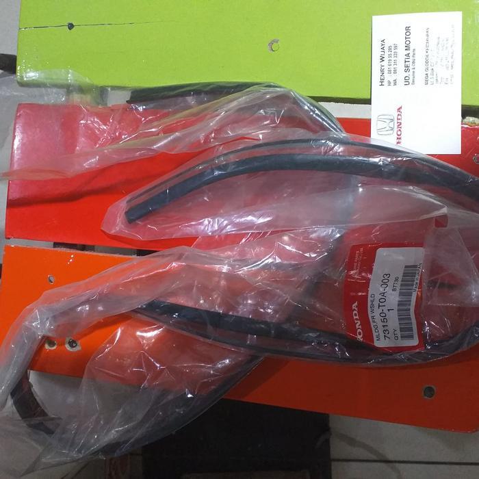 karet List kaca depan atas Honda CRV 2013-2017 Gen 4 Original