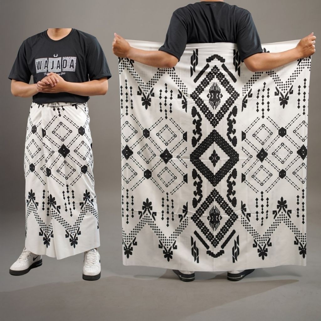 Sarung Batik Motif palekat || Sarung Santri Bahan Halus Warna Hitam Putih || Sarung Pria Dewasa