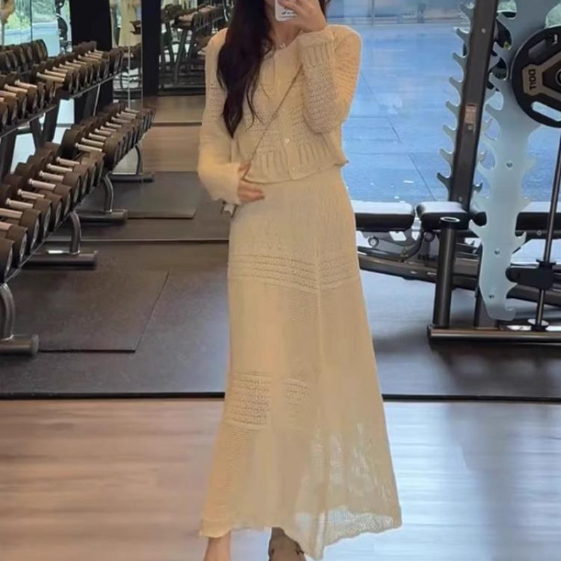 Mode Vogue Set cardigan rajut berlubang dan rok ramping berpinggang tinggi